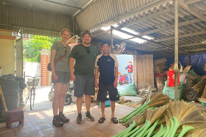 Hanoi Motorbike Led By Women: Hanoi Countryside Motorbike Tours - Stop 1: Long Biên Bridge and the 800-Year-Old Village Life
