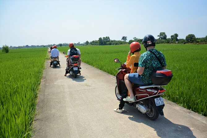 Hanoi Motorbike Led By Women: Hanoi Countryside Motorbike Tours - Stop 4: Hội Phụ Broomstick Making Craft Stop (Free, Short, and Surprisingly Cool)