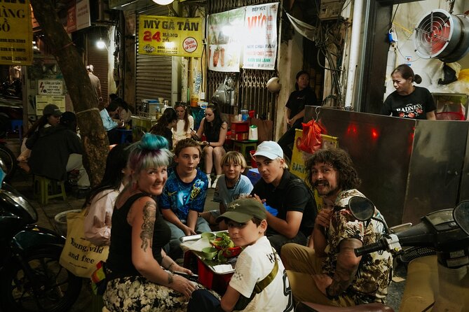 Hanoi Motorbike Street Food Tour With Sightseeing - Long Biên Bridge: The Oldest Bridge Moment That Sets Up the Second Half