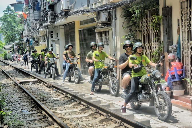 Hanoi Motorbike Tour: Food, Culture and Fun by Vintage Motorbike - Stop 2: Ba Đình Square for Hanoi’s Time Layers