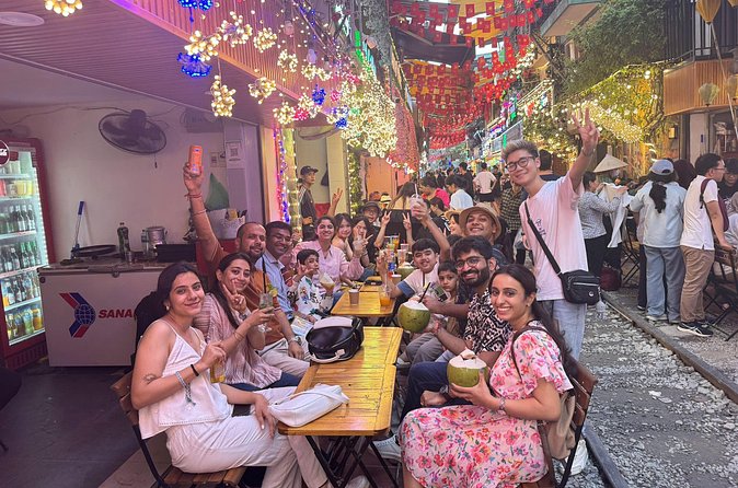 Hanoi Motorbike Tour with Hidden Gems and Train Street - Stop 3: Thanh Nien Street Between West Lake and Truc Bach Lake