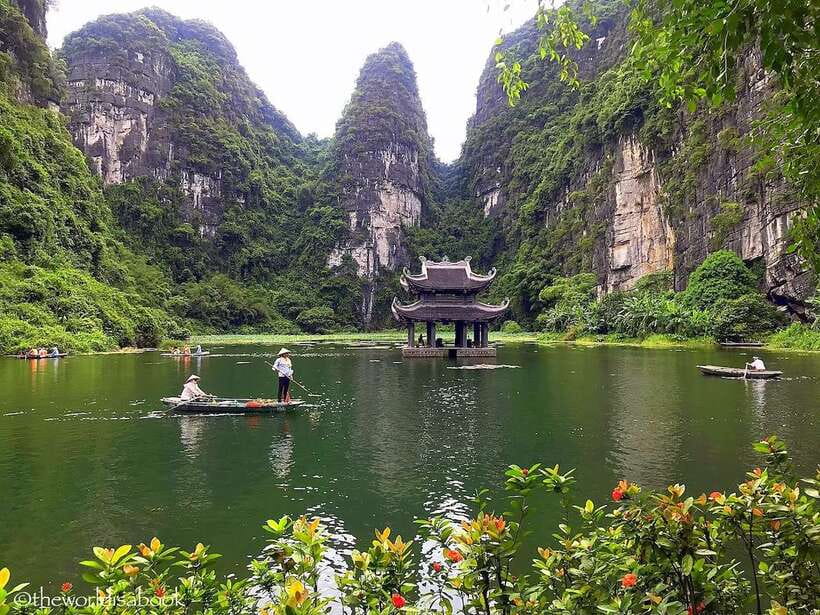 Hanoi: Ninh Binh, Bai Dinh/Hoa Lu, Trang An, & Mua Cave Tour - Trang An boat ride through caves and limestone arches