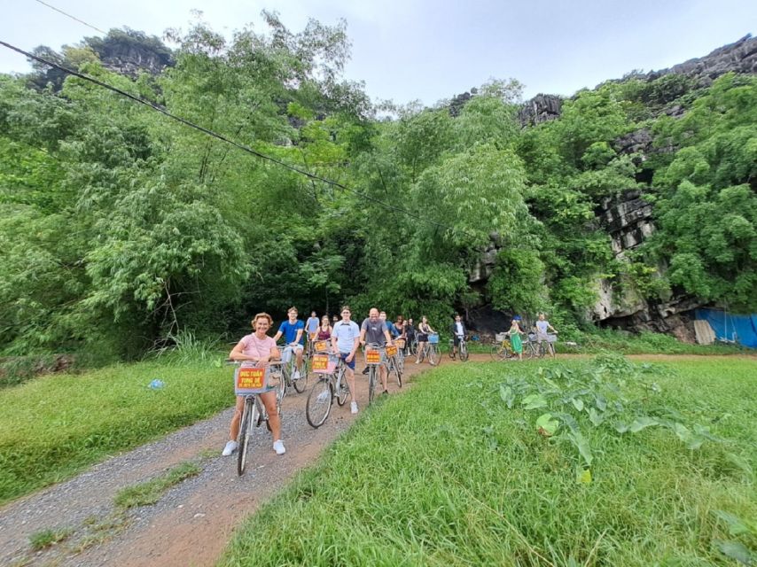 Hanoi: Ninh Binh, Hoa Lu, Tam Coc and Mua Cave Day Trip - Mua Cave and Lying Dragon Mountain: The 500-Step Payoff