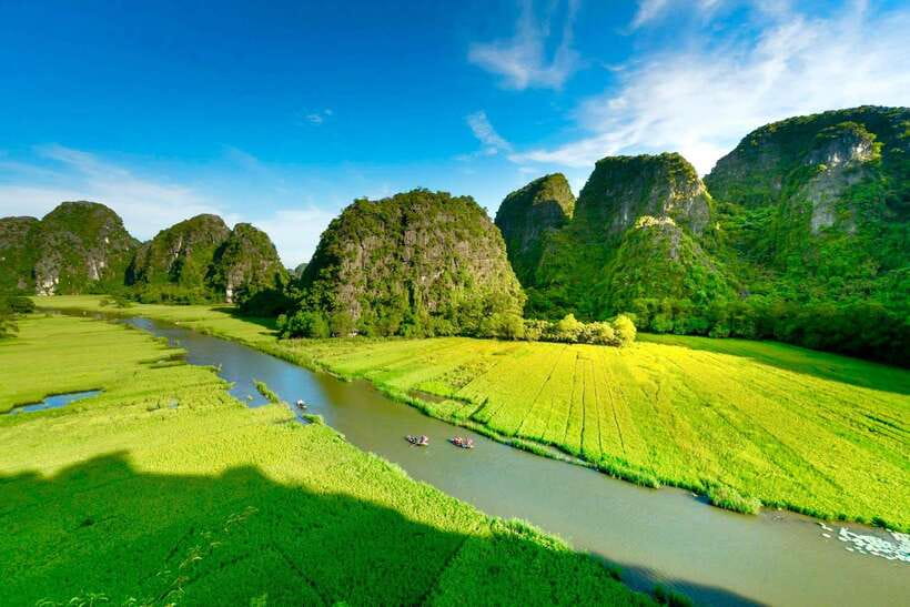 Hanoi: Ninh Binh, Tam Coc, Mua Cave & Hoa Lu with cycling - Who this tour suits best (and who should be cautious)