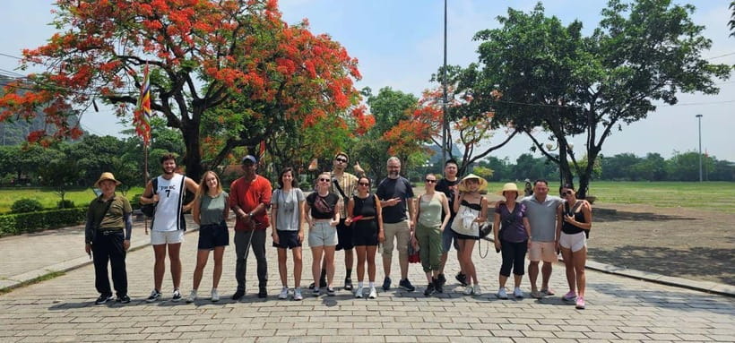 Hanoi-Ninh Binh: Tam Coc/Trang An & Mua Cave Trip with Lunch - Returning to Hanoi: a long day that still stays organized
