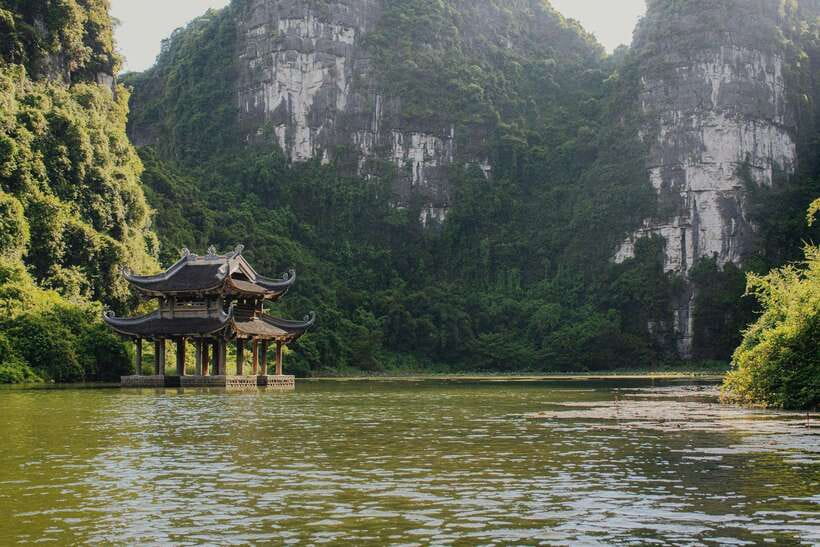 Hanoi:Ninh Binh-Trang An-Mua Cave-Hoa Lu&Cycling BEST SELLER - Cycling through a quiet village: a real change of pace from the bus
