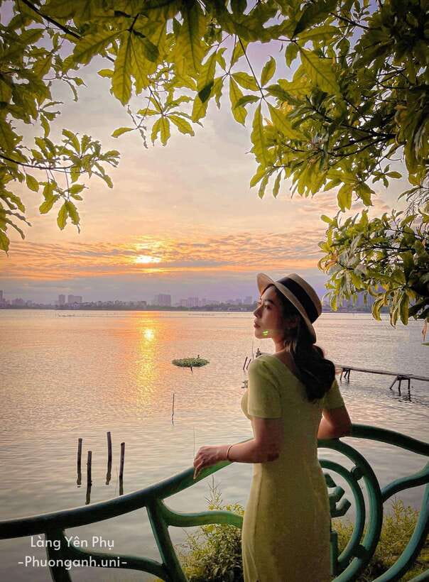 Hanoi Old Quarter City Tour With Professional Guide - Political Landmarks and Memory Stops: Mausoleum Complex, Citadel, Hoa Lo, and More