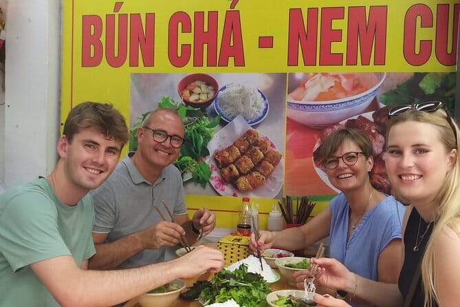 Hanoi Old Quarter Private Street Food Walking Tour - Why Hanoi Old Quarter street food is easier with a plan