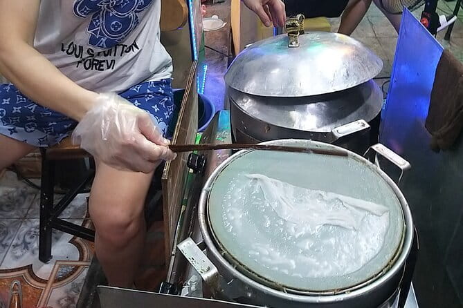 Hanoi Old Quarter Private Street Food Walking Tour - Food highlights: what you’ll likely taste in Hanoi classic style