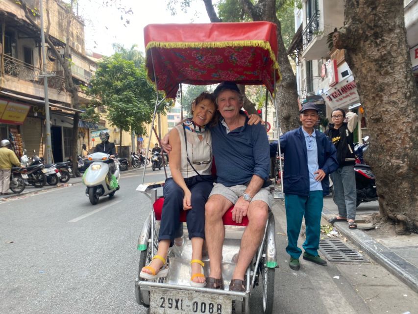 Hanoi: Old Quarter Trishaw Cyclo Tour - Hoan Kiem Lake Stop: Quick Orientation in the Center of It All