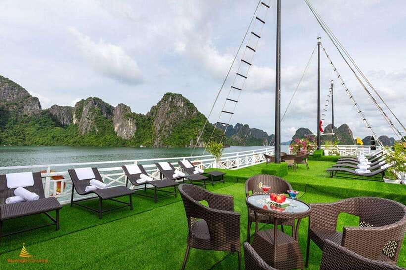 Hanoi: Overnight Ha Long Bay 2-Day 1-Night Cruise - Sung Sot Cave: the walking highlight (and the one to plan for)