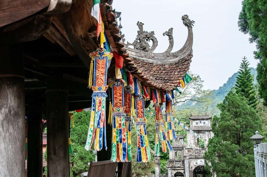 Hanoi: Perfume Pagoda - Yen Stream Boat Ride, Lunch & Cave - Electric Car to the Stream, Then Bamboo Boats on Yen Stream