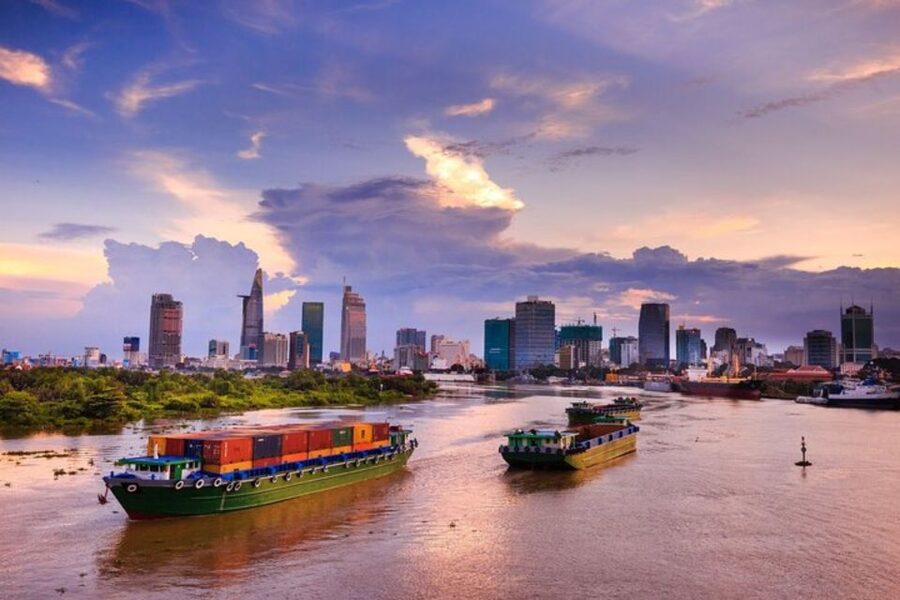 Hanoi: Private custom tour with a local guide - Getting matched with your guide before you start walking