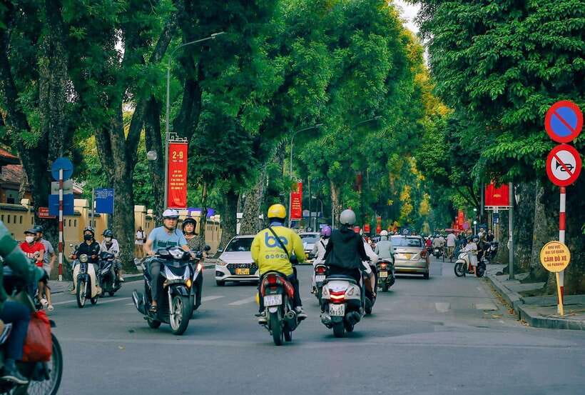 Hanoi: Private Motorbike Tour with Highlight Local Food - Hanoi Opera House: Classic Architecture and a Real Chance to Look Inside