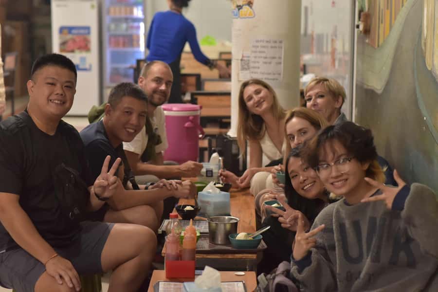 Hanoi: Private Street Food Walking Tour w/ a Real Foodie - A rotating menu of 4–5 dishes: why variety beats one big meal