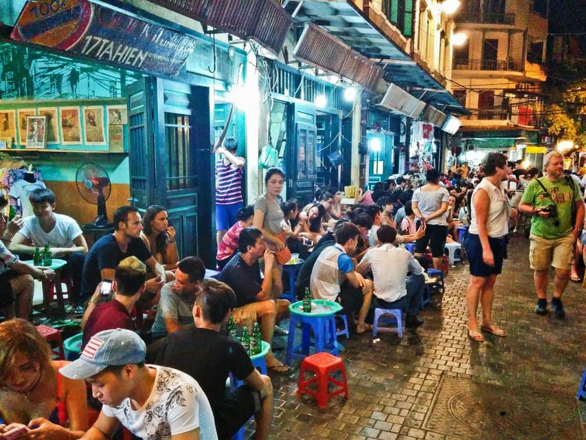 Hanoi: Private Tour of Vietnamese Street Food - Vegetarian-Friendly Street Food Without the Afterthought Feeling