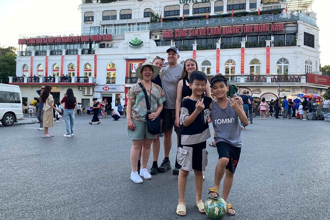 Hanoi Private Walking Street Food Tour with Train Street Visit - Who this tour suits best