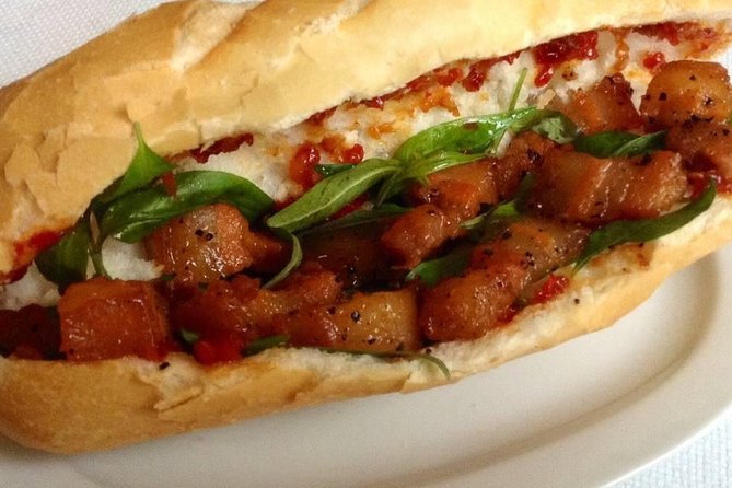 Hanoi Private Walking Tour: Street Food (HOT HOUR PROMOTING) - What You Taste: Tastings, Egg Coffee, and a Main Dish