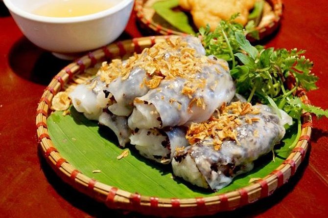 Hanoi Private Walking Tour: Street Food (HOT HOUR PROMOTING) - Stop 2: Thang Long Water Puppet Show by Hoan Kiem
