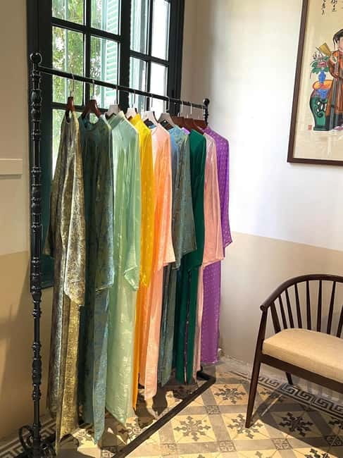 Hanoi: Rent a Traditional Ao Dai & Photo Walk in Old Quarter - Ao Dai at T’Lua Maison: why this Old Quarter experience works