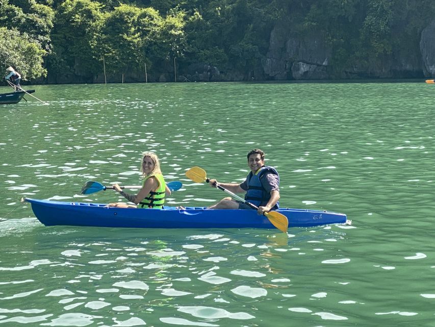 Hanoi: Roundtrip Halong Bay Islands, Caves, Kayaking & Lunch - Key highlights at a glance