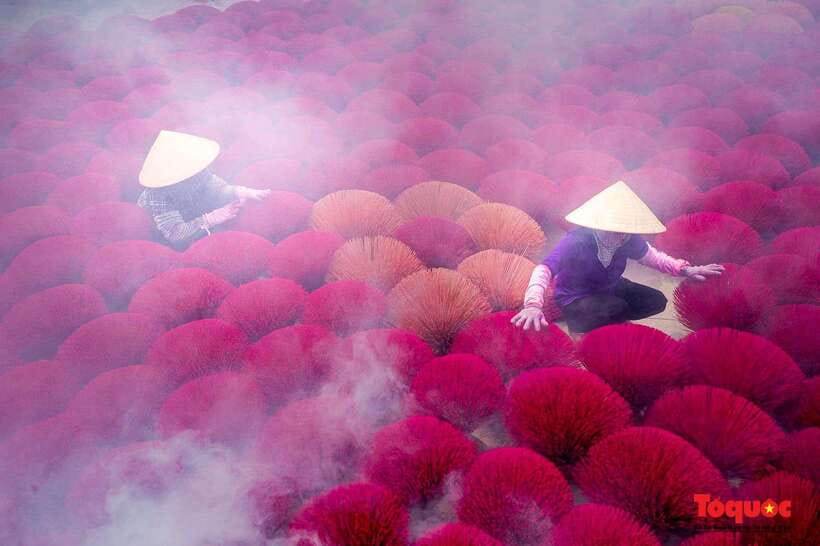 Hanoi's artisan trail:Incense Village,Hat,Lacquer & Train St - Price and what you really get for $36