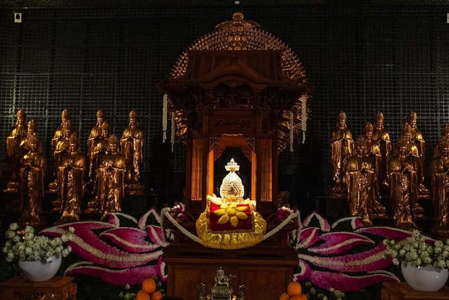 Hanoi’s French Quarter Tour and Train Street - Quán Sứ Pagoda: understanding worship culture with your eyes, not slogans