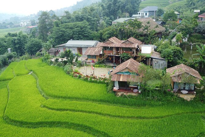 Hanoi - Sapa 2 Days 2 Nights With Fansipan by cable car - Day 2: breakfast at the homestay and the Red Dao trek