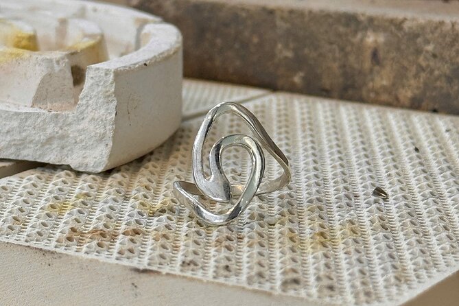 Hanoi Silver Jewelry-Making Workshop - Finding the workshop in Hanoi’s Old Quarter: 52 P. Nguyễn Siêu