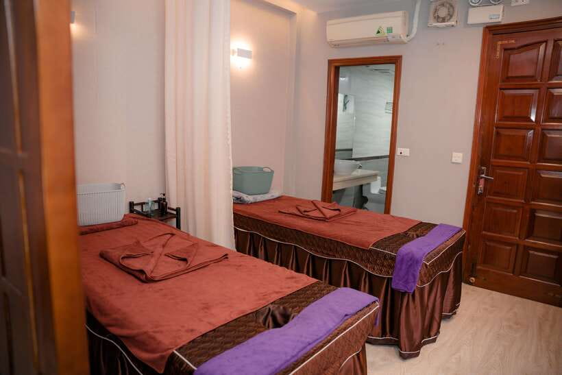 Hanoi Spa Old Quarter : Full Body and Hot Stone Massage 60' - What’s Included Before the Massage: Tea and Herbal Foot Bath
