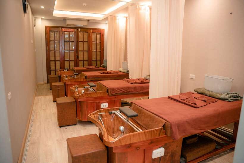 Hanoi Spa Old Quarter : Herbal Shampoo &Head Massage 90' - Service style: what the reviews signal about the experience
