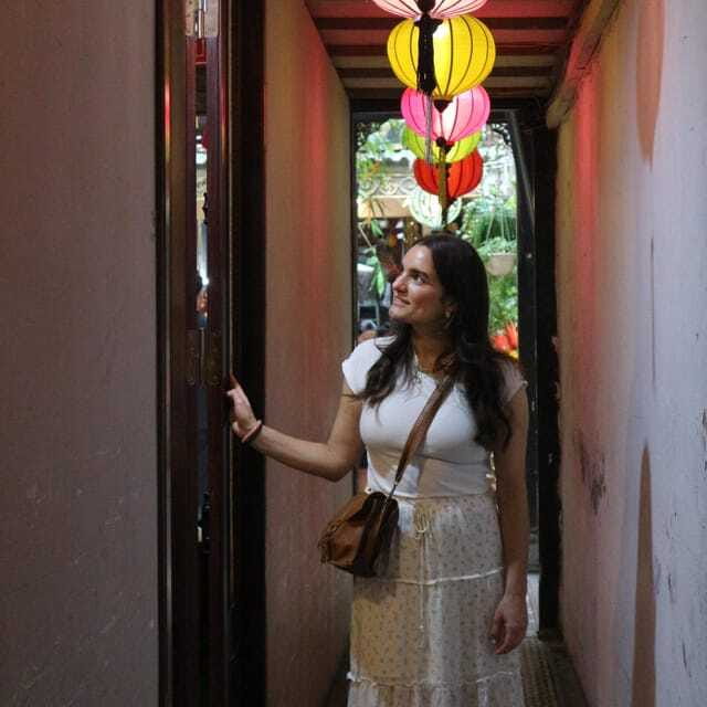 Hanoi Street Food, Coffee Tastings, Alleys Walking Tour - Bun Chả lunch plus egg beer coffee and dessert-style sweetness