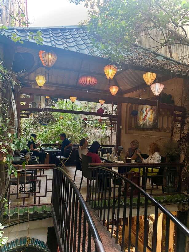 Hanoi Street Food, Coffee Tastings, Alleys Walking Tour - Café Minh finish: salt and coconut coffee for a real Hanoi ending