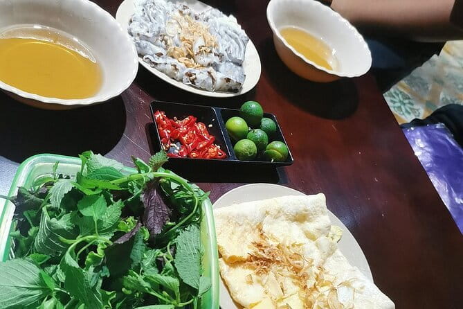 Hanoi Street Food Customized Walking Tour - Your Hanoi food stops: what the tour is designed to taste