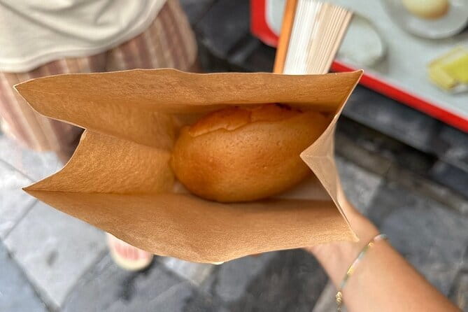 Hanoi Street Food Customized Walking Tour - Small-group format: six guests changes everything