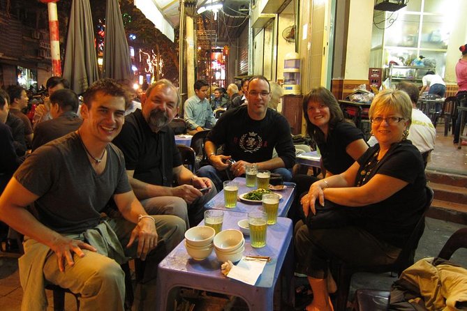 Hanoi Street Food: Small Group Walking Tour with Real Foodie - The Food Lineup: Bun Cha/Pho, Egg Coffee, Bánh Mì, and More