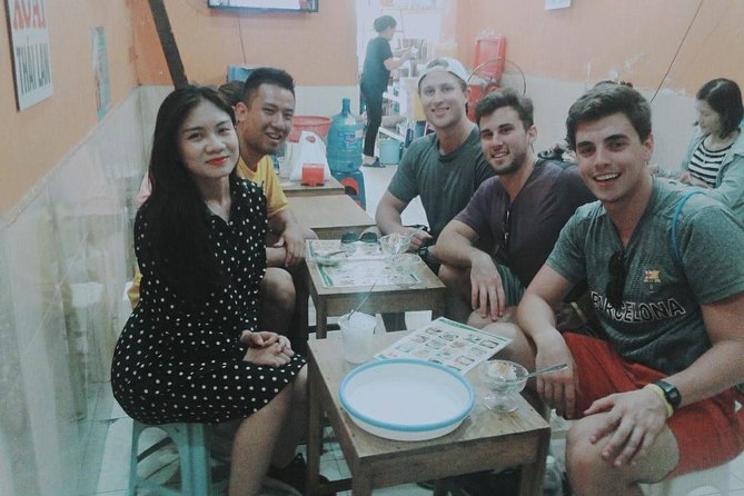 Hanoi Street Food Tour - Getting Your Bearings at Dong Xuan and the Old City Gate
