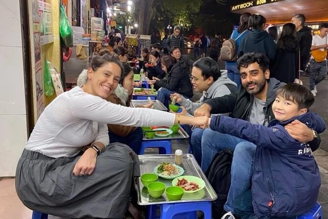 Hanoi Street Food tour by Scooter – Local Experience - Stop 4: sipping inside an old Hanoi apartment