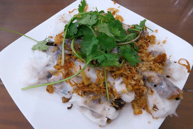 Hanoi street food tour (Private tour) - Dong Xuan Market and Ta Hien: Understanding Hanoi Beyond One Meal