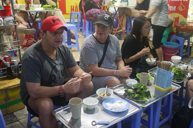 Hanoi street food tour small group tour - Food pacing: how the included tea and dinner shape the whole evening