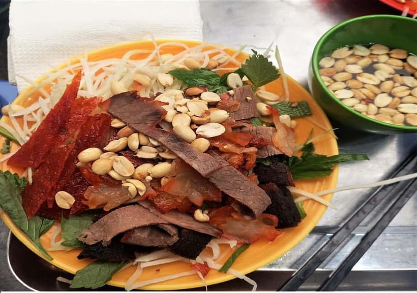 Hanoi: Street Food Tour with Train Street & Hidden Alleyways - Old Quarter alleyways: more than pretty streets