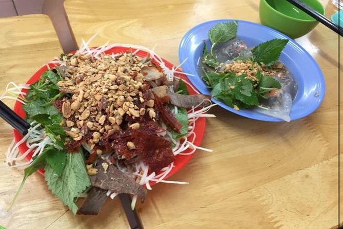Hanoi Street Food Tour with Train Street Visit - Key highlights worth planning for