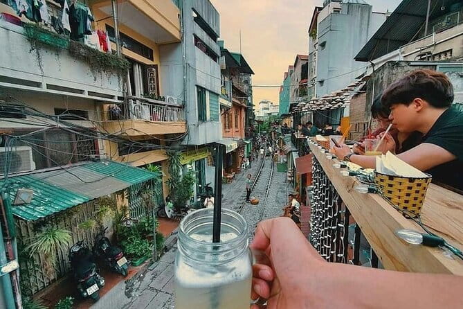 Hanoi street food walking and train street visit - Meeting at 54 P. Hàng Tre: small group, easy start