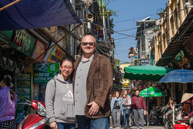 Hanoi Street Food Walking Tour and Water Puppet Show - The Street Food Portion: How the Tour Keeps You Moving (Without Racing)