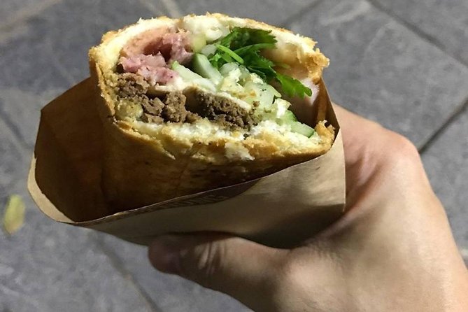 Hanoi Street Food Walking Tour - Stop in the Old Quarter: noodles, grills, sandwiches, and street sweets