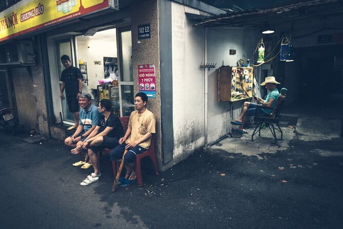 Hanoi Street Photography in a Vintage Community - Vintage Hanoi lanes: why this neighborhood photographs so well