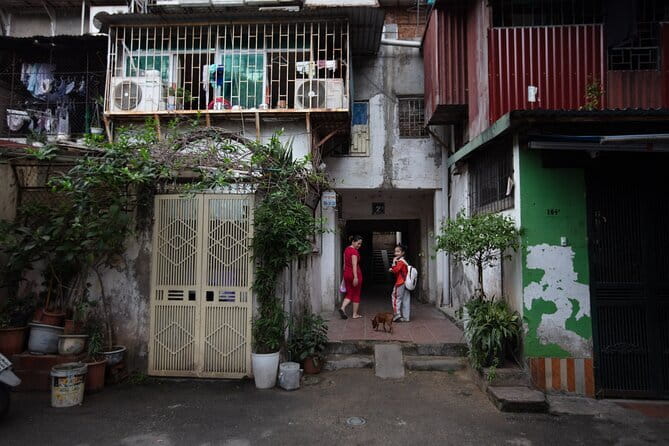 Hanoi Street Photography in a Vintage Community - First stops in the neighborhood: architecture, stairways, and textures
