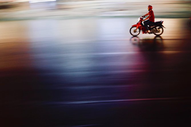 Hanoi Street Photography with a Pro – Phone & Camera - Who should book this Hanoi street photo walk