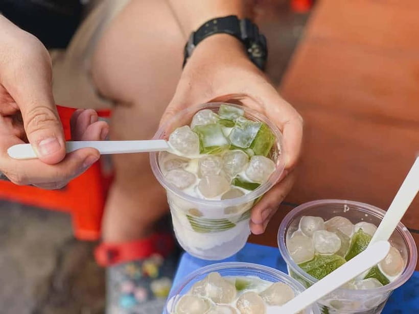 Hanoi Stroll & "Rolling" Street Food Walking Tour - Rolling street food in Hanoi: why cuốn is such a smart theme