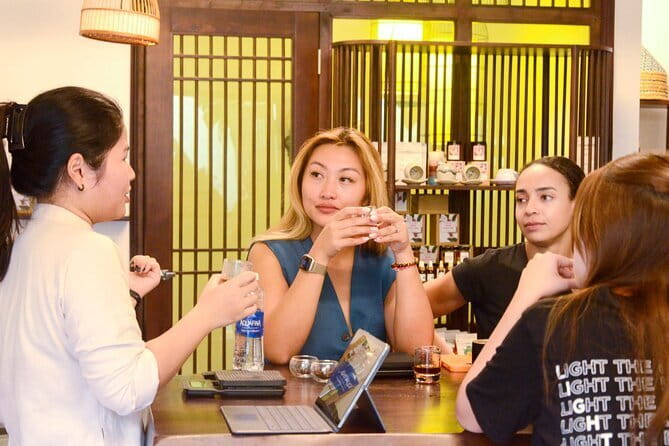 Hanoi Tea Workshop: Specialty Fresh Lotus Tea from West Lake - West Lake Lotus Tea in Hanoi: what Trà Sen Hồ Tây is really about
